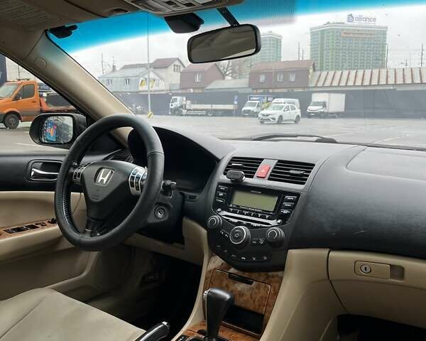 Чорний Хонда Аккорд, об'ємом двигуна 2 л та пробігом 322 тис. км за 6999 $, фото 9 на Automoto.ua