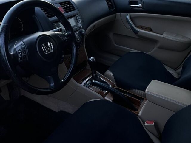 Черный Хонда Аккорд, объемом двигателя 2 л и пробегом 330 тыс. км за 5600 $, фото 12 на Automoto.ua