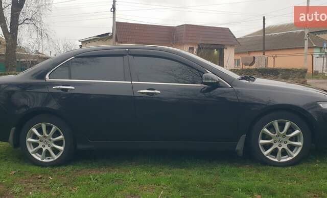 Черный Хонда Аккорд, объемом двигателя 2.4 л и пробегом 220 тыс. км за 6500 $, фото 6 на Automoto.ua