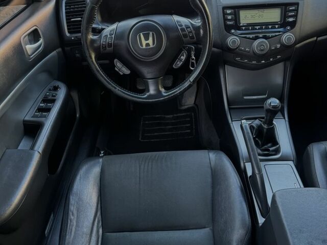 Чорний Хонда Аккорд, об'ємом двигуна 2.2 л та пробігом 286 тис. км за 6300 $, фото 5 на Automoto.ua