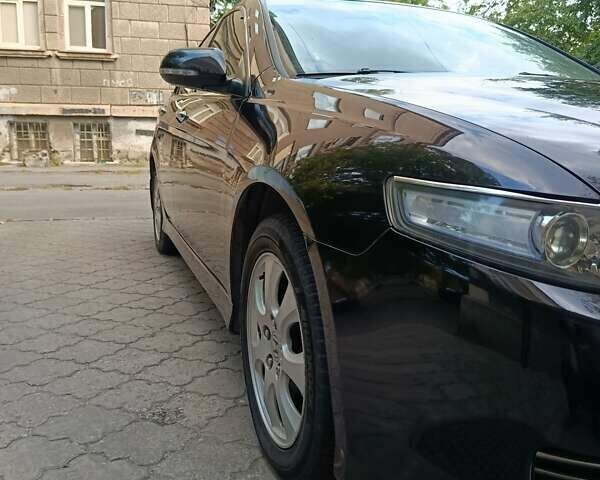 Черный Хонда Аккорд, объемом двигателя 2 л и пробегом 197 тыс. км за 8500 $, фото 3 на Automoto.ua
