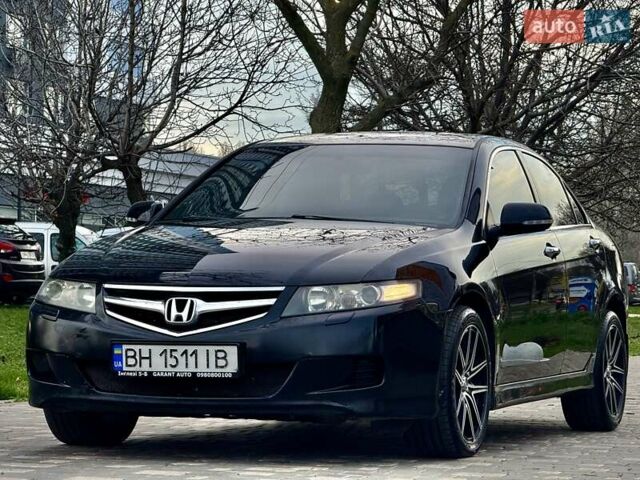 Черный Хонда Аккорд, объемом двигателя 2 л и пробегом 232 тыс. км за 5400 $, фото 3 на Automoto.ua