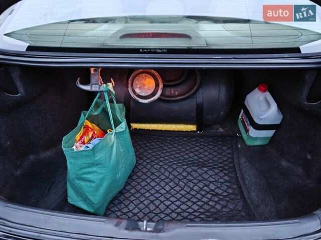 Черный Хонда Аккорд, объемом двигателя 2.4 л и пробегом 354 тыс. км за 7600 $, фото 6 на Automoto.ua