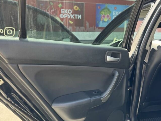 Чорний Хонда Аккорд, об'ємом двигуна 2 л та пробігом 317 тис. км за 6700 $, фото 15 на Automoto.ua