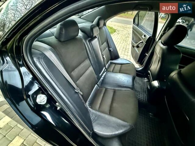 Черный Хонда Аккорд, объемом двигателя 2 л и пробегом 232 тыс. км за 5400 $, фото 70 на Automoto.ua