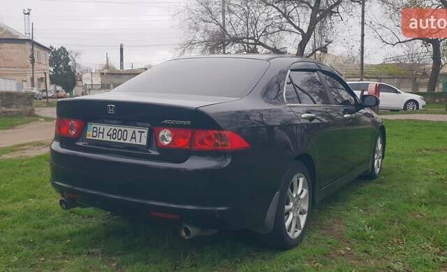Черный Хонда Аккорд, объемом двигателя 2.4 л и пробегом 220 тыс. км за 6500 $, фото 5 на Automoto.ua