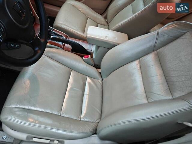 Черный Хонда Аккорд, объемом двигателя 2.4 л и пробегом 354 тыс. км за 7600 $, фото 7 на Automoto.ua