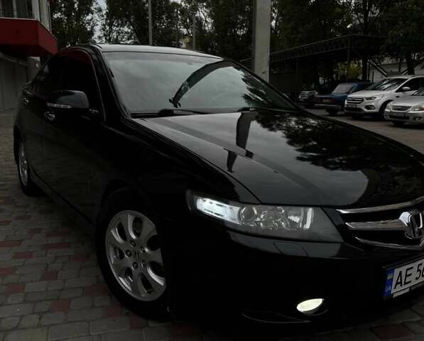 Черный Хонда Аккорд, объемом двигателя 2 л и пробегом 240 тыс. км за 6900 $, фото 5 на Automoto.ua