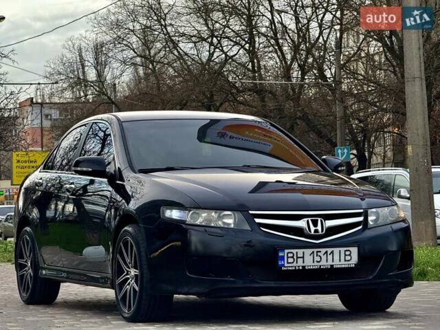 Черный Хонда Аккорд, объемом двигателя 2 л и пробегом 232 тыс. км за 5400 $, фото 4 на Automoto.ua