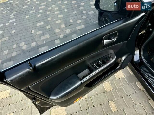 Черный Хонда Аккорд, объемом двигателя 2 л и пробегом 232 тыс. км за 5400 $, фото 37 на Automoto.ua