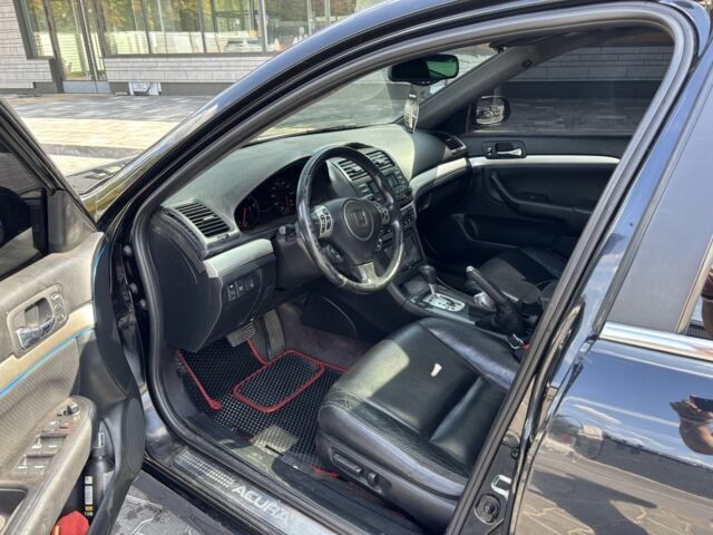 Чорний Хонда Аккорд, об'ємом двигуна 2.4 л та пробігом 270 тис. км за 5500 $, фото 4 на Automoto.ua