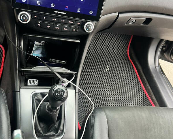 Чорний Хонда Аккорд, об'ємом двигуна 2.4 л та пробігом 354 тис. км за 6800 $, фото 9 на Automoto.ua