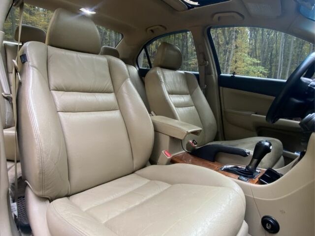 Черный Хонда Аккорд, объемом двигателя 2.4 л и пробегом 200 тыс. км за 6000 $, фото 5 на Automoto.ua