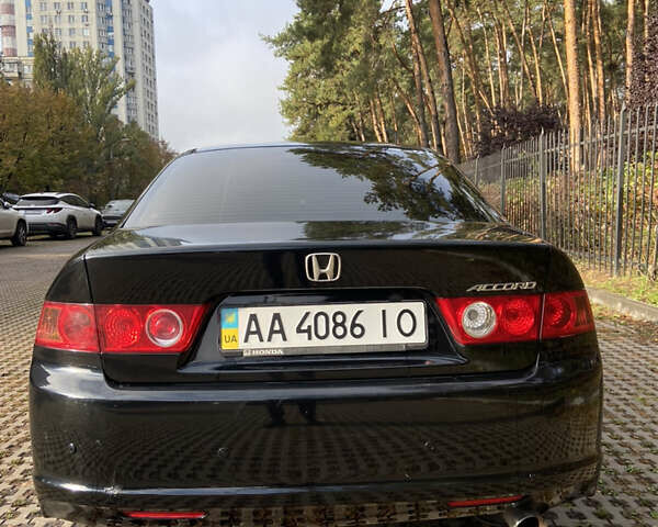 Черный Хонда Аккорд, объемом двигателя 2 л и пробегом 234 тыс. км за 7200 $, фото 1 на Automoto.ua