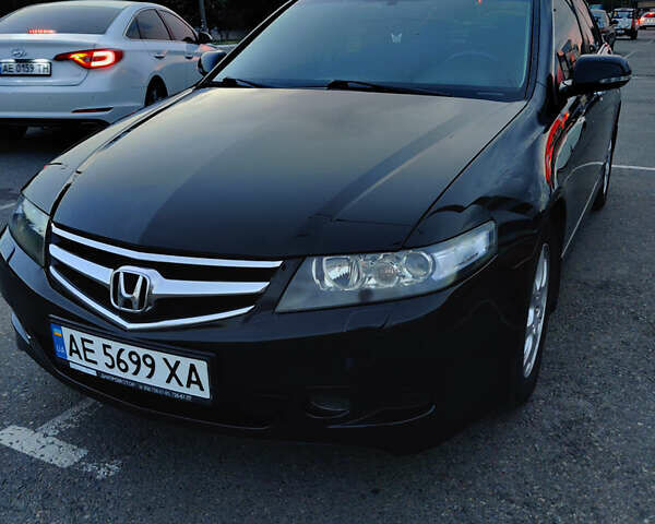 Черный Хонда Аккорд, объемом двигателя 2 л и пробегом 240 тыс. км за 6900 $, фото 2 на Automoto.ua