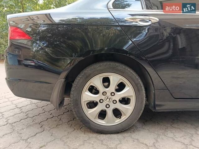 Черный Хонда Аккорд, объемом двигателя 2 л и пробегом 197 тыс. км за 8500 $, фото 4 на Automoto.ua
