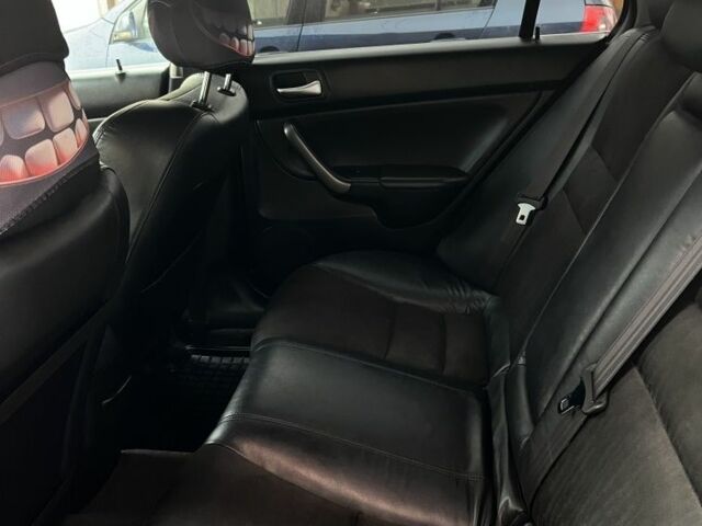 Черный Хонда Аккорд, объемом двигателя 2 л и пробегом 227 тыс. км за 6500 $, фото 1 на Automoto.ua