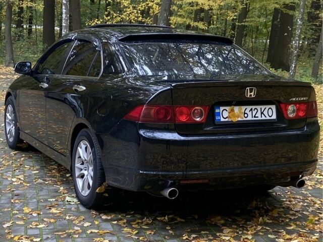 Черный Хонда Аккорд, объемом двигателя 2.4 л и пробегом 200 тыс. км за 6000 $, фото 2 на Automoto.ua