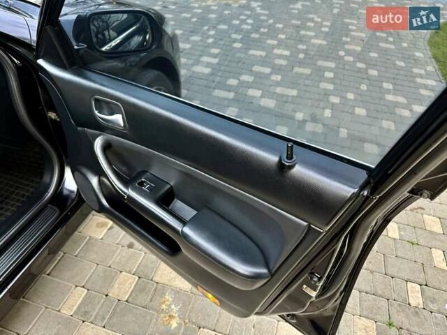 Черный Хонда Аккорд, объемом двигателя 2 л и пробегом 232 тыс. км за 5400 $, фото 44 на Automoto.ua