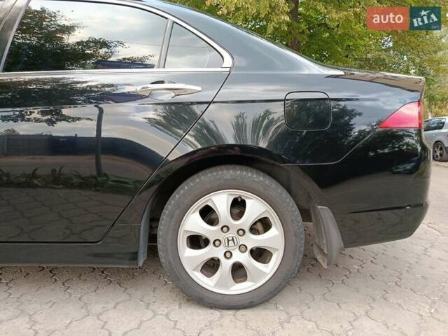 Черный Хонда Аккорд, объемом двигателя 2 л и пробегом 197 тыс. км за 8500 $, фото 5 на Automoto.ua