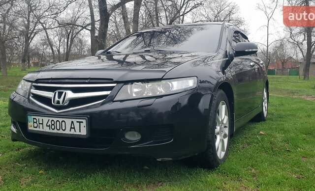 Черный Хонда Аккорд, объемом двигателя 2.4 л и пробегом 220 тыс. км за 6500 $, фото 1 на Automoto.ua