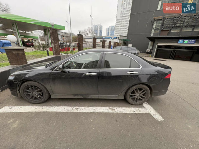 Черный Хонда Аккорд, объемом двигателя 2.35 л и пробегом 165 тыс. км за 6500 $, фото 1 на Automoto.ua