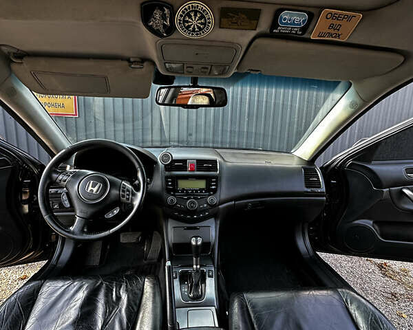 Черный Хонда Аккорд, объемом двигателя 2.4 л и пробегом 339 тыс. км за 6400 $, фото 4 на Automoto.ua