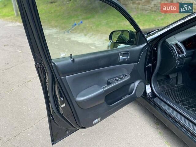 Чорний Хонда Аккорд, об'ємом двигуна 2.35 л та пробігом 258 тис. км за 7500 $, фото 6 на Automoto.ua
