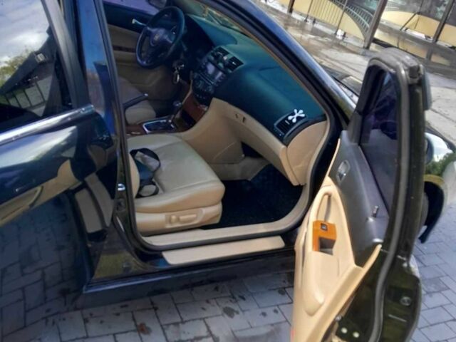 Чорний Хонда Аккорд, об'ємом двигуна 2 л та пробігом 273 тис. км за 7500 $, фото 4 на Automoto.ua