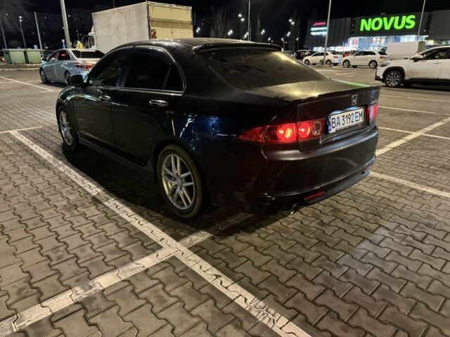 Черный Хонда Аккорд, объемом двигателя 2.4 л и пробегом 200 тыс. км за 4200 $, фото 1 на Automoto.ua