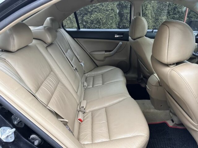 Чорний Хонда Аккорд, об'ємом двигуна 2.4 л та пробігом 350 тис. км за 5999 $, фото 14 на Automoto.ua