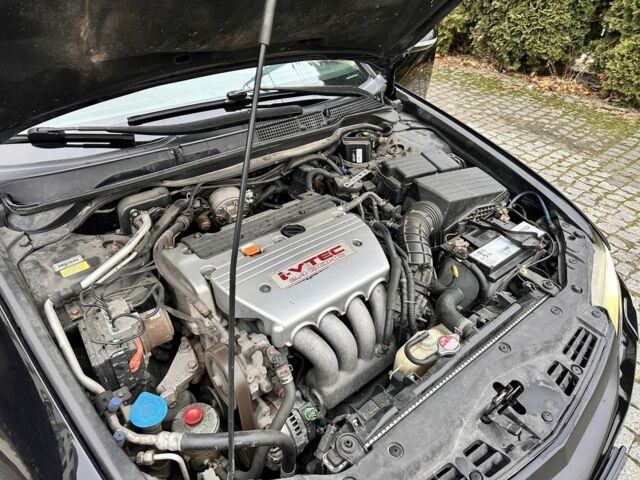 Чорний Хонда Аккорд, об'ємом двигуна 2.4 л та пробігом 350 тис. км за 5999 $, фото 17 на Automoto.ua