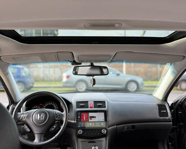 Черный Хонда Аккорд, объемом двигателя 2 л и пробегом 221 тыс. км за 7500 $, фото 11 на Automoto.ua