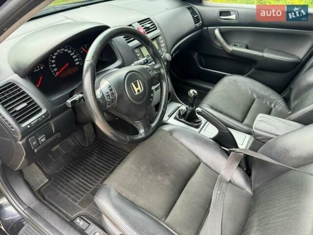 Черный Хонда Аккорд, объемом двигателя 2 л и пробегом 334 тыс. км за 5999 $, фото 9 на Automoto.ua