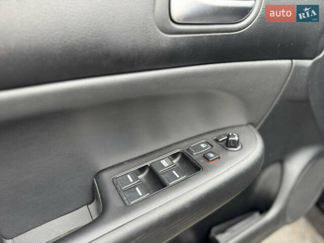 Чорний Хонда Аккорд, об'ємом двигуна 2.35 л та пробігом 319 тис. км за 6450 $, фото 11 на Automoto.ua