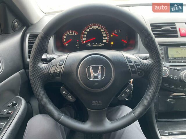 Черный Хонда Аккорд, объемом двигателя 2.4 л и пробегом 142 тыс. км за 6900 $, фото 12 на Automoto.ua