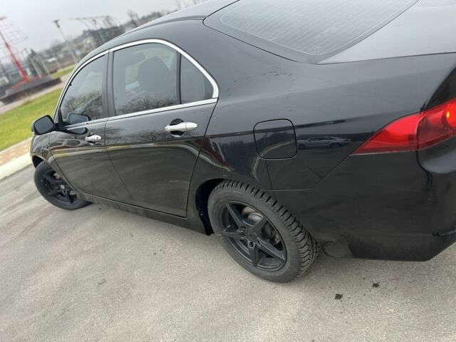 Черный Хонда Аккорд, объемом двигателя 2 л и пробегом 267 тыс. км за 6100 $, фото 2 на Automoto.ua