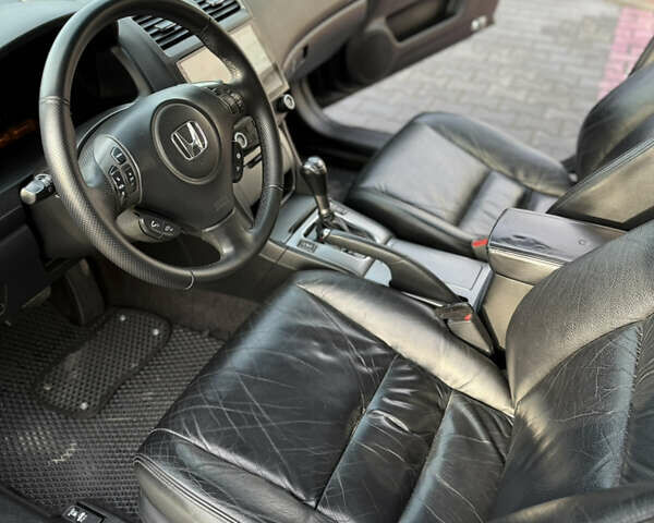 Черный Хонда Аккорд, объемом двигателя 2 л и пробегом 221 тыс. км за 7500 $, фото 12 на Automoto.ua