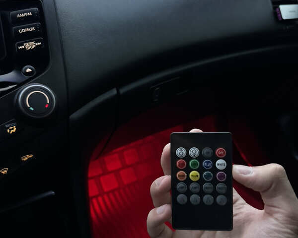 Черный Хонда Аккорд, объемом двигателя 2.4 л и пробегом 220 тыс. км за 8200 $, фото 16 на Automoto.ua