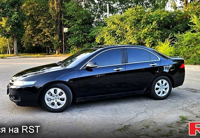 Черный Хонда Аккорд, объемом двигателя 2.4 л и пробегом 173 тыс. км за 6800 $, фото 3 на Automoto.ua