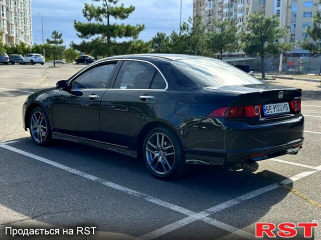 Чорний Хонда Аккорд, об'ємом двигуна 2.4 л та пробігом 225 тис. км за 7500 $, фото 2 на Automoto.ua