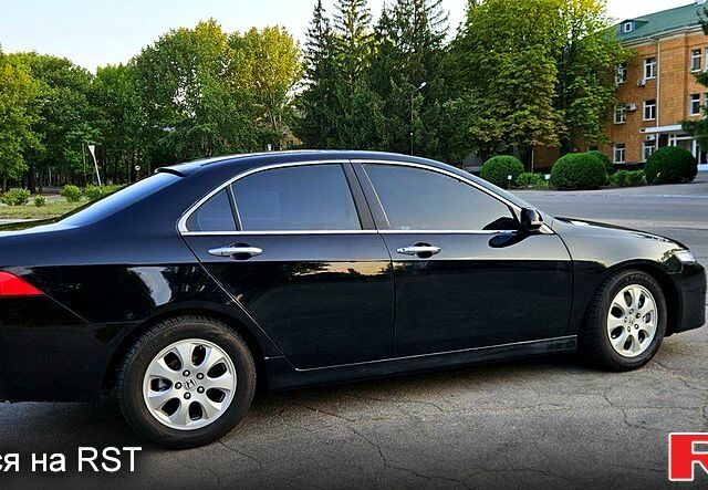 Черный Хонда Аккорд, объемом двигателя 2.4 л и пробегом 173 тыс. км за 6800 $, фото 4 на Automoto.ua