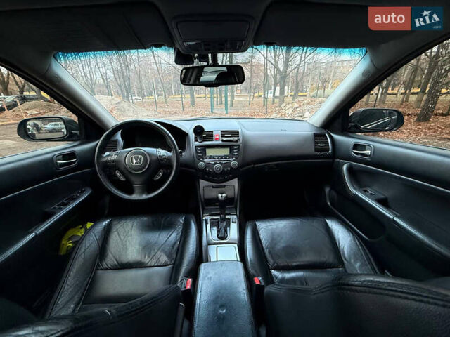 Черный Хонда Аккорд, объемом двигателя 2 л и пробегом 352 тыс. км за 7000 $, фото 13 на Automoto.ua