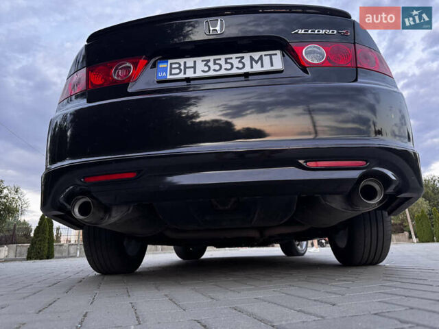 Черный Хонда Аккорд, объемом двигателя 2.4 л и пробегом 220 тыс. км за 8200 $, фото 5 на Automoto.ua