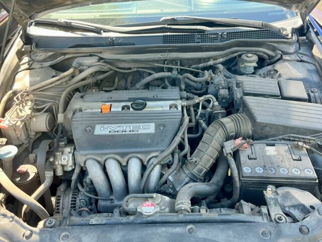 Черный Хонда Аккорд, объемом двигателя 2 л и пробегом 278 тыс. км за 5900 $, фото 8 на Automoto.ua