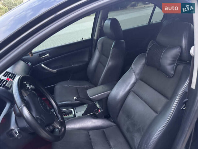 Черный Хонда Аккорд, объемом двигателя 2.4 л и пробегом 217 тыс. км за 8400 $, фото 12 на Automoto.ua