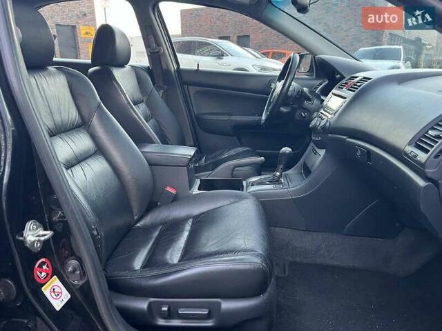 Черный Хонда Аккорд, объемом двигателя 2 л и пробегом 177 тыс. км за 7700 $, фото 7 на Automoto.ua