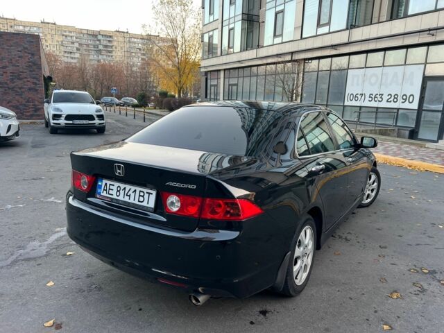 Черный Хонда Аккорд, объемом двигателя 2 л и пробегом 177 тыс. км за 7700 $, фото 2 на Automoto.ua