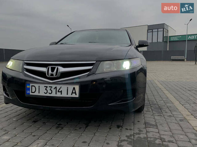 Чорний Хонда Аккорд, об'ємом двигуна 2 л та пробігом 223 тис. км за 6000 $, фото 4 на Automoto.ua