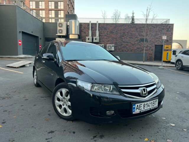 Черный Хонда Аккорд, объемом двигателя 2 л и пробегом 177 тыс. км за 7700 $, фото 16 на Automoto.ua